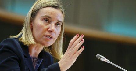 Mogherini osudila incidente u kosovskoj skupštini