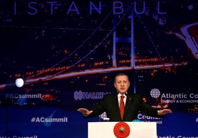  Erdogan: U borbi s humanitarnim krizama prepušteni smo sami sebi