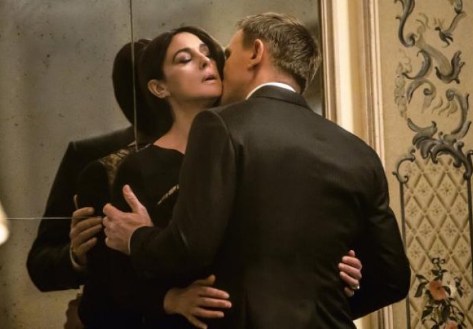 Indijci poručili Bondu: "Sklonite scene ljubljenja ili nećemo prikazivati film"