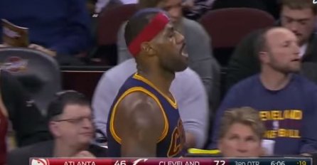 Izrevoltiran lošom igrom: LeBron James samovoljno napustio teren