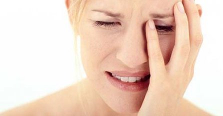 'Dečko me je pitao da se pomirimo, a ja sam povratila po njemu'