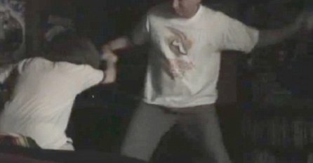 "Muž se fizički iživljava na meni"