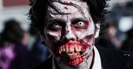 'Otac me je probudio u 4 ujutro da ubijamo zombije'