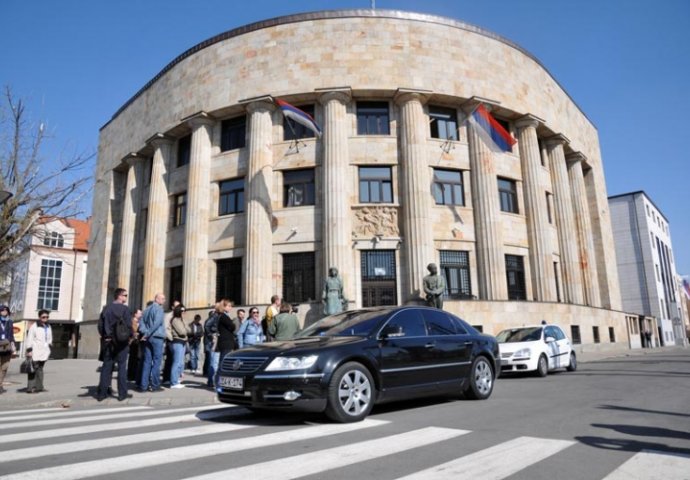 Moguće povlačenje srpskih predstavnika iz institucija BiH