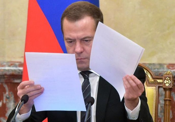 Medvedev stavio tačku na Turski tok?! 