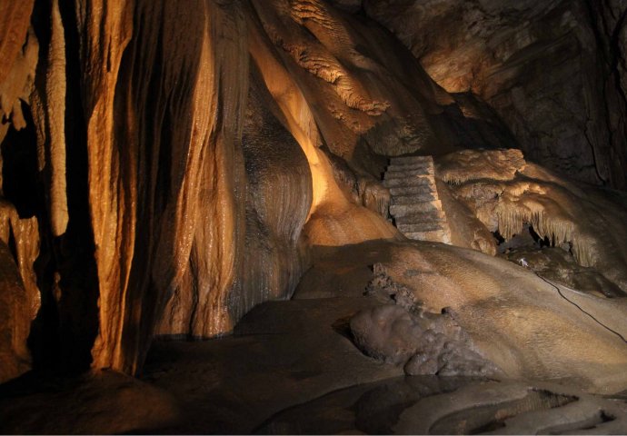 Vjetrenica Cave