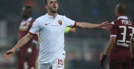 Miralem Pjanić drugi najbolji centralni vezni igrač u 2015. godini