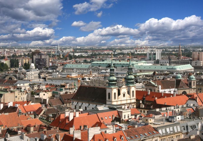 Pritvorena maloljetnica iz Švedske tereti se za terorizam 