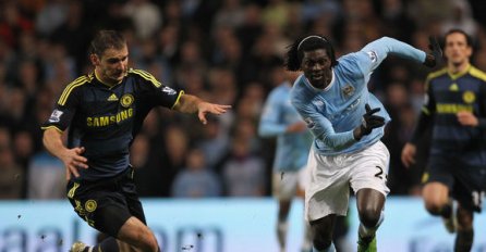 Pardew: Snašao sam se sa Ben Arfom, zašto ne bi i sa Adebayorom?
