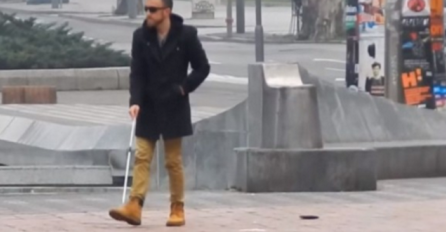 Slijepom čovjeku ispao novčanik u centru Beograda: Pogledajte reakcije prolaznika (VIDEO)