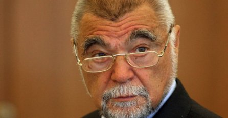 Mesić: Raspad BiH stvorio bi islamsku državicu u neprijateljskom okruženju