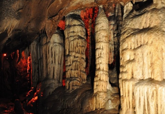 Orlovača cave