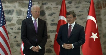 Razgovor Biden-Davutoglu: Važno smiriti tenzije između Turske i Iraka