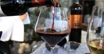 Svakodnevno pijete bocu vina? Naučnici kažu kako nema razloga za brigu
