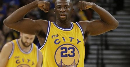 Green se pridružio Olajuwonu i Colemanu u jedinstvenom NBA rekordu