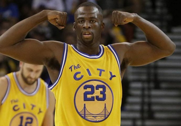 Green se pridružio Olajuwonu i Colemanu u jedinstvenom NBA rekordu