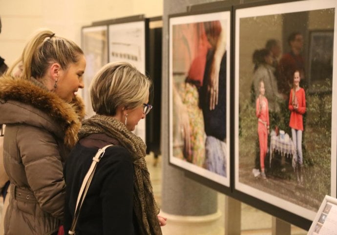 Fotografsko putovanje  kroz postdaytonsku BiH: Svakodnevnica običnog Bosanca i Hercegovca