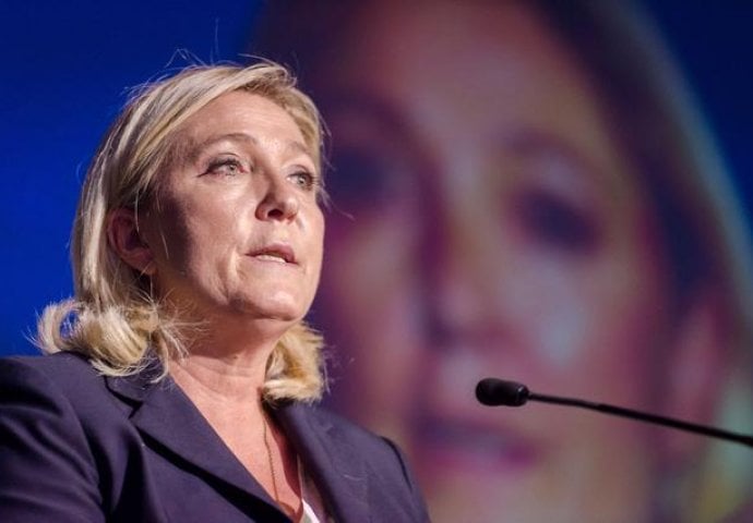 Pokrenuta istraga protiv Le Pen zbog objavljivanja "monstruoznih" slika ISIL-A