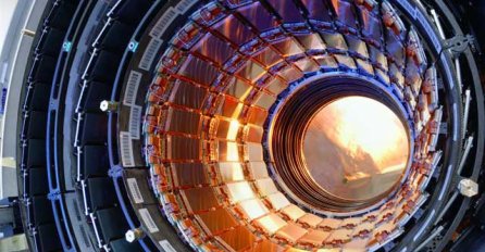 Naučnici CERN-a na tragu nove čestice?