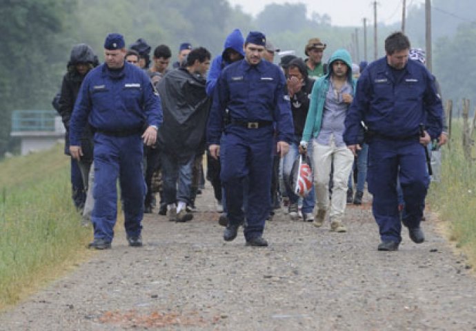 Srbija otvorila adaptirani prihvatni centar za migrante u Preševu: Privremeni dom za 650 osoba