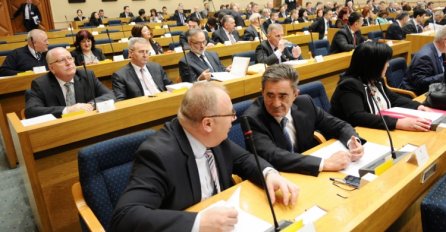 Ministar finansija: Vlada RS neće predložiti umanjenje ličnih prihoda