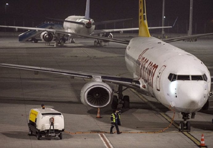 Pet aviona oštećeno od ekspolozije u Istanbulu