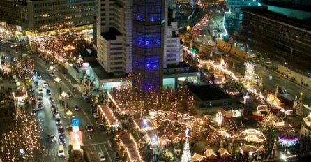 Ulice Berlina već spremne za Božić i Novu godinu