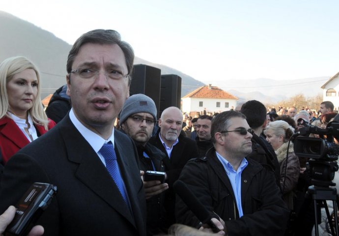 Vučić u Novom Pazaru: Volio bi da uz Davutoglua u Beograd naredne sedmice stigne i Zvizdić