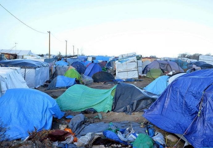 Izbjeglički kamp u francuskom Calaisu: Stariji vape za pomoć, djeca žele da nastave školovanje