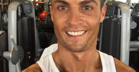 Cristiano Ronaldo Božić proslavio u teretani, potpuno sam