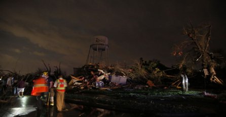 KATAKLIZMA U AMERICI: U novom udaru tornada poginulo 25 osoba