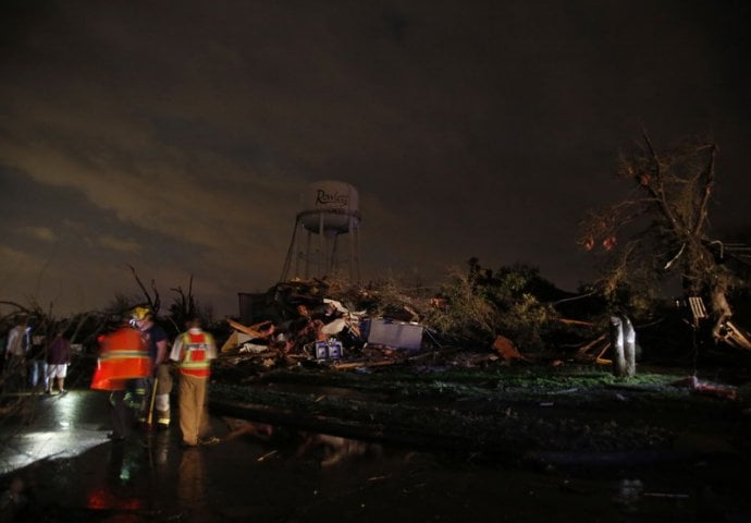 KATAKLIZMA U AMERICI: U novom udaru tornada poginulo 25 osoba