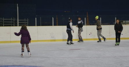 Ljubitelji klizanja uživaju danas u olimpijskoj Zetri