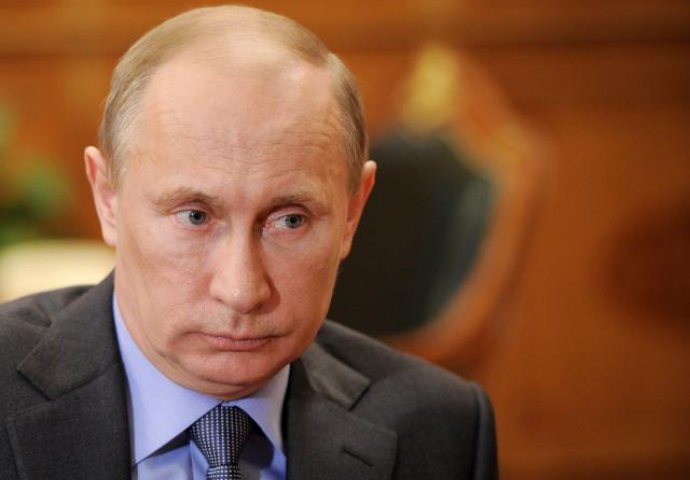 Ko uz Vladimira Putina upravlja Rusijom?! 