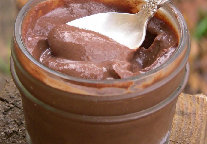 Deset slastica bogatih proteinima koje možete jesti i dok ste na dijeti