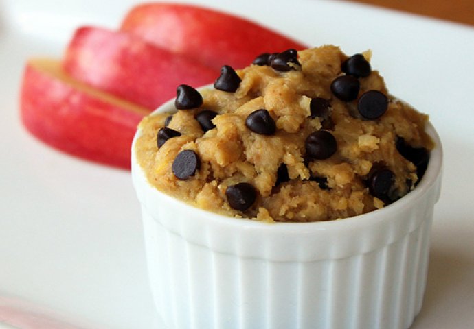 Deset slastica bogatih proteinima koje možete jesti i dok ste na dijeti