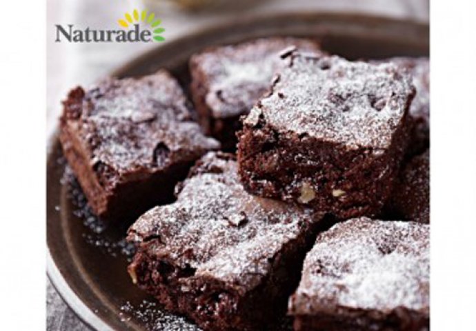 Deset slastica bogatih proteinima koje možete jesti i dok ste na dijeti