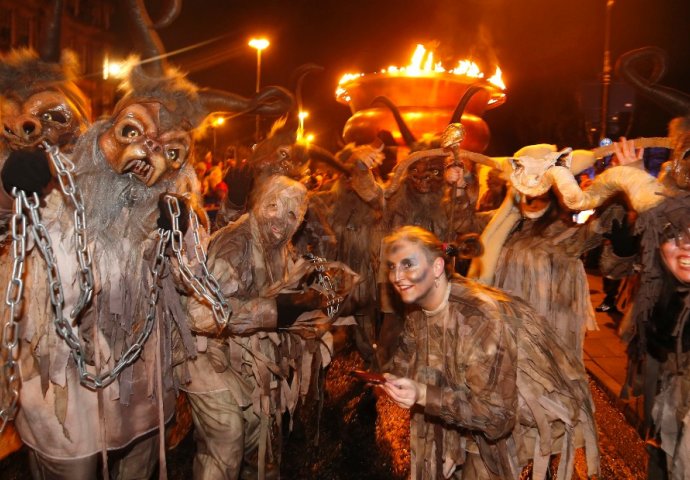 Pogledajte kako su ljudi širom svijeta dočekali Novu Godinu