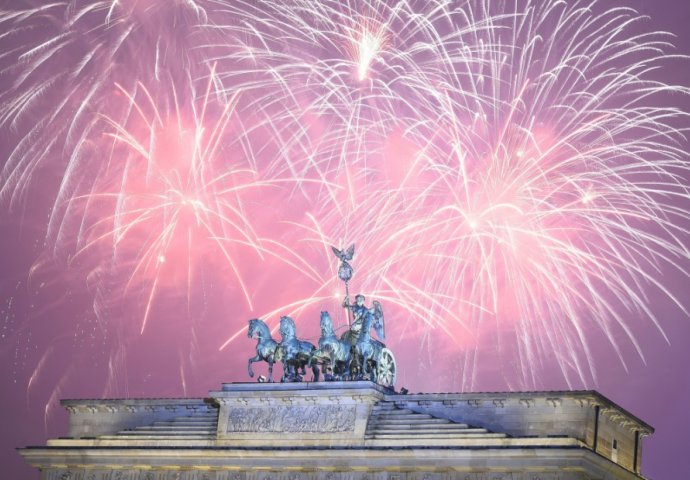 Pogledajte kako su ljudi širom svijeta dočekali Novu Godinu