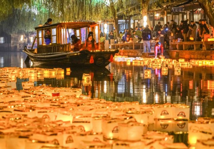 Pogledajte kako su ljudi širom svijeta dočekali Novu Godinu