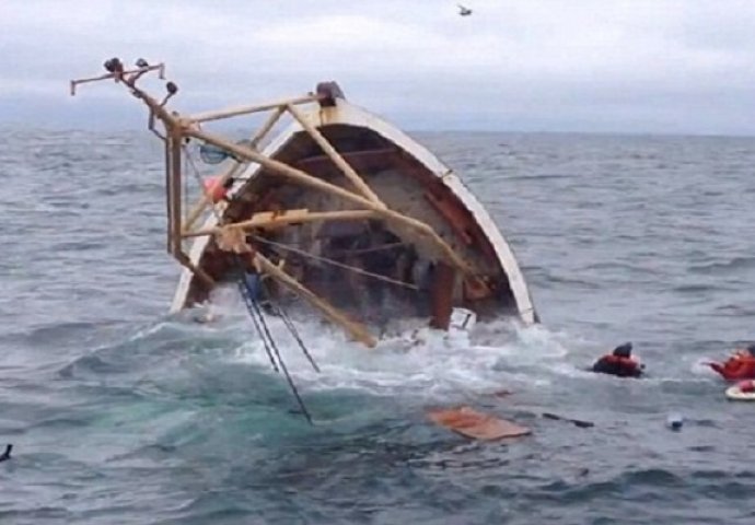 Potonuo brod u Egiptu, utopilo se 13 osoba