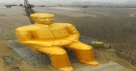 Samo u Kini: Privatnici izgradili statuu bivšeg komunističkog vođe