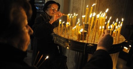 Božićna liturgija u Sarajevu: Danas je više nego ikada na Zemlji potreban mir