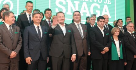 SDA: SDP nema pravo nikome držati lekcije