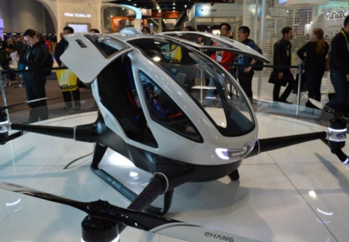 Kina: Predstavljen prvi dron za transport ljudi!