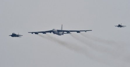 Nakon nuklearnog testa: Američki bombarder B-52 iznad Južne Koreje