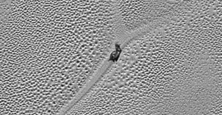 Misteriozni objekat uočen na površini planete Pluton! (FOTO)