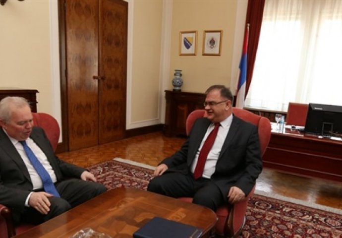 Ivanić razgovarao s ambasadorom Ruske Federacije u BiH o političkoj situaciji u RS-u i BiH 