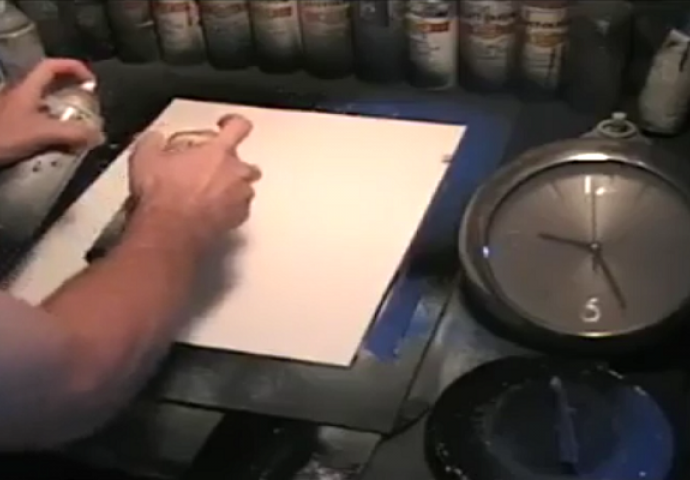 Kada vidite šta je ovaj čovjek naslikao za manje od 1 minute, ostat ćete bez daha (VIDEO)