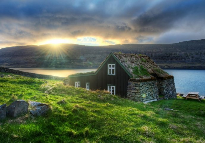 Pomaže Bog (Islandu)